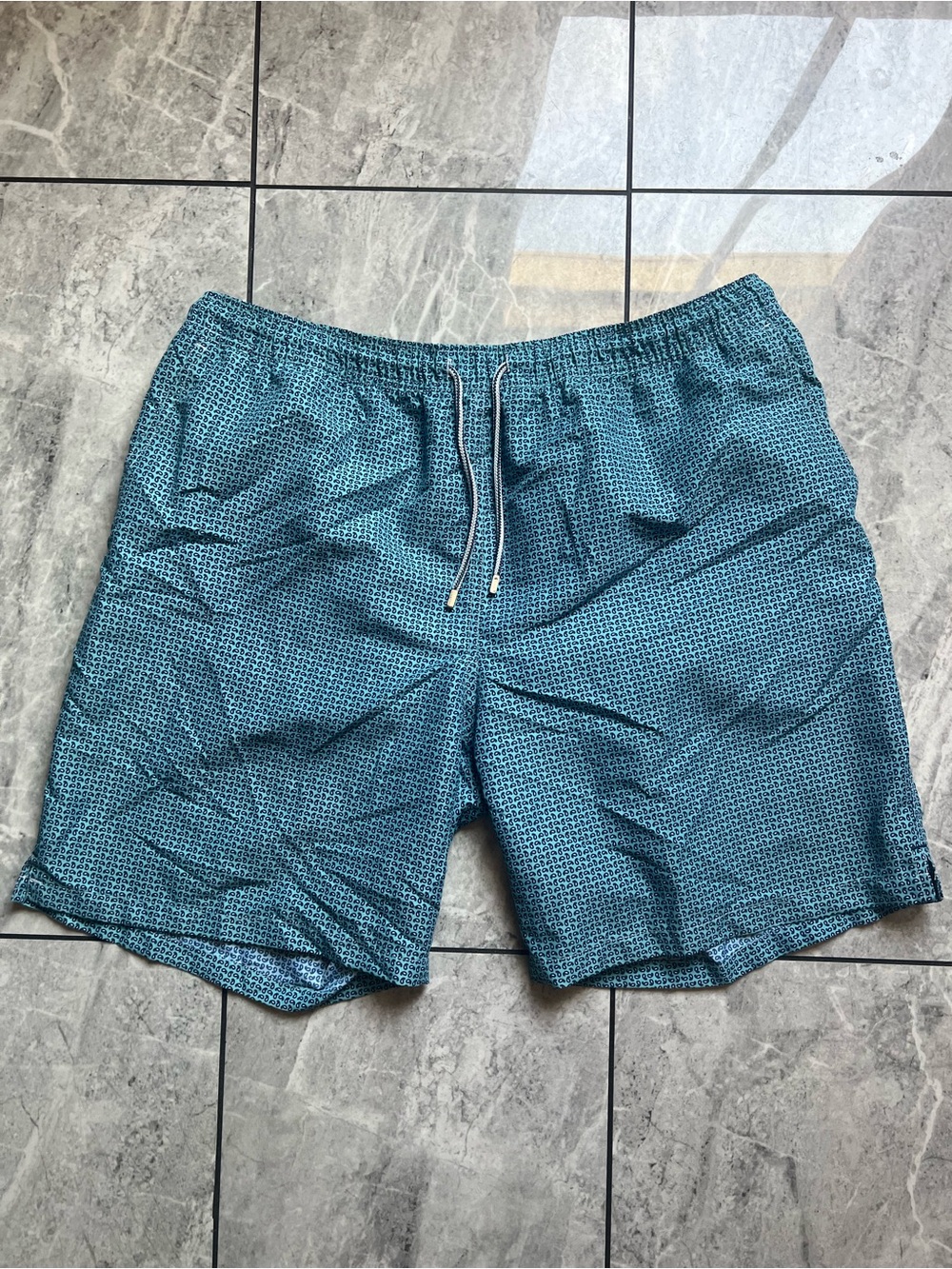 Peter Millar Mens Swim Trunks Board Shorts Blue Geometric Paisley Swimwear Sz XL